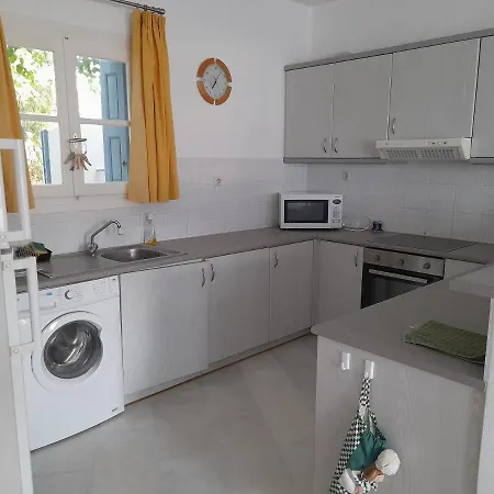 Hotel Traditional House In Naxos 3*